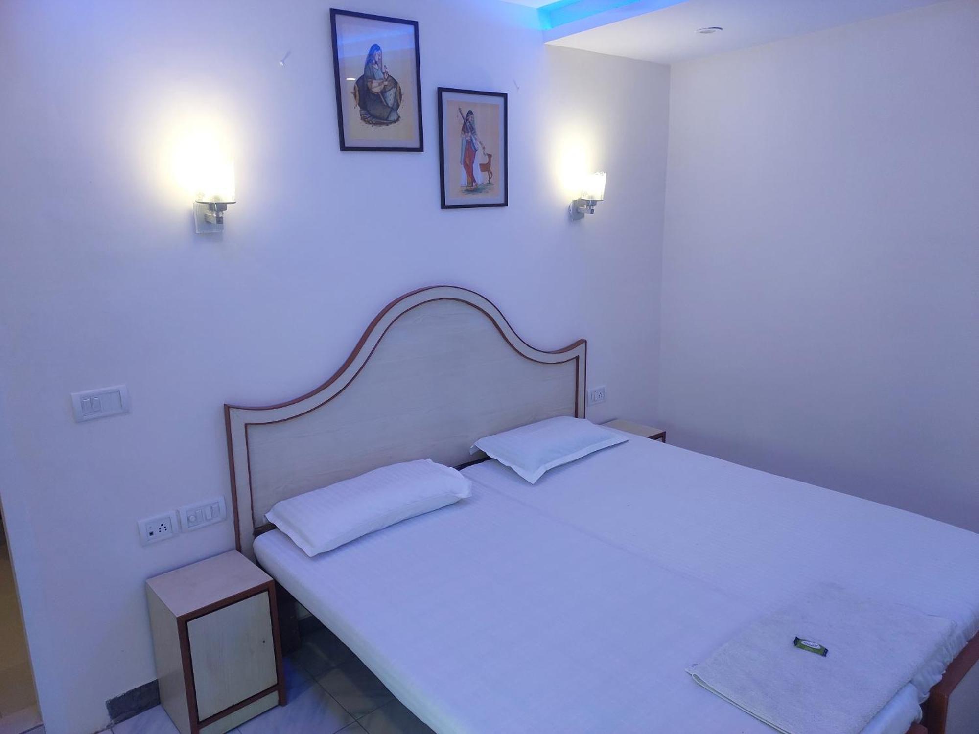 Hotel Tourist Rest House Agra Exterior foto