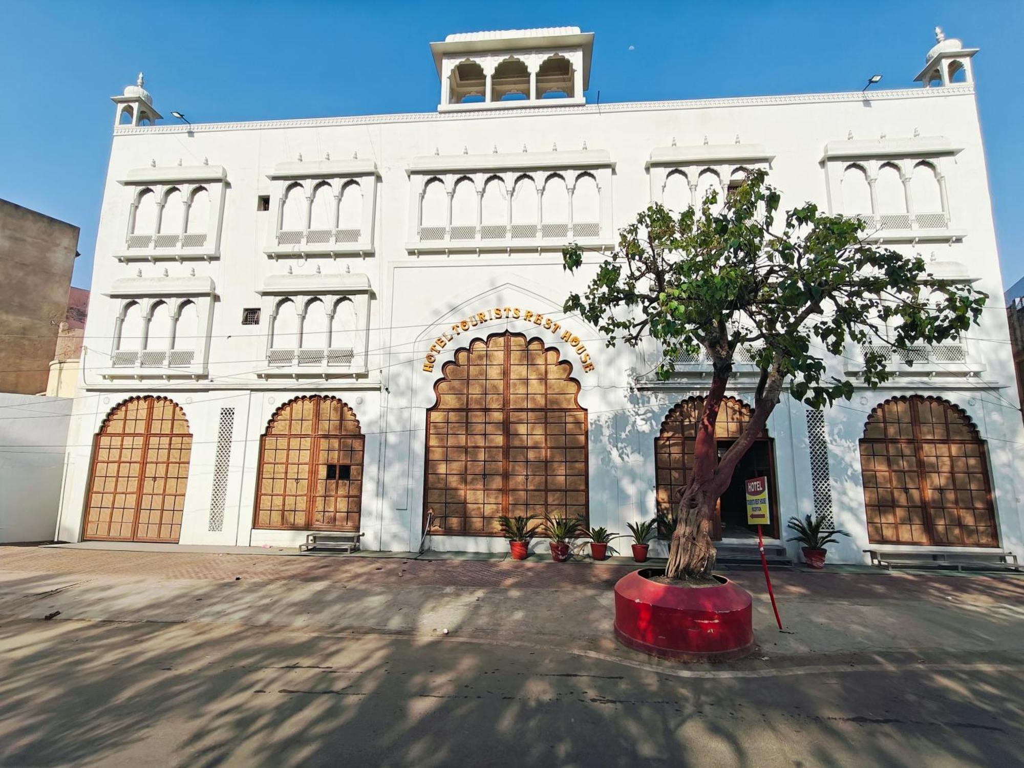 Hotel Tourist Rest House Agra Exterior foto