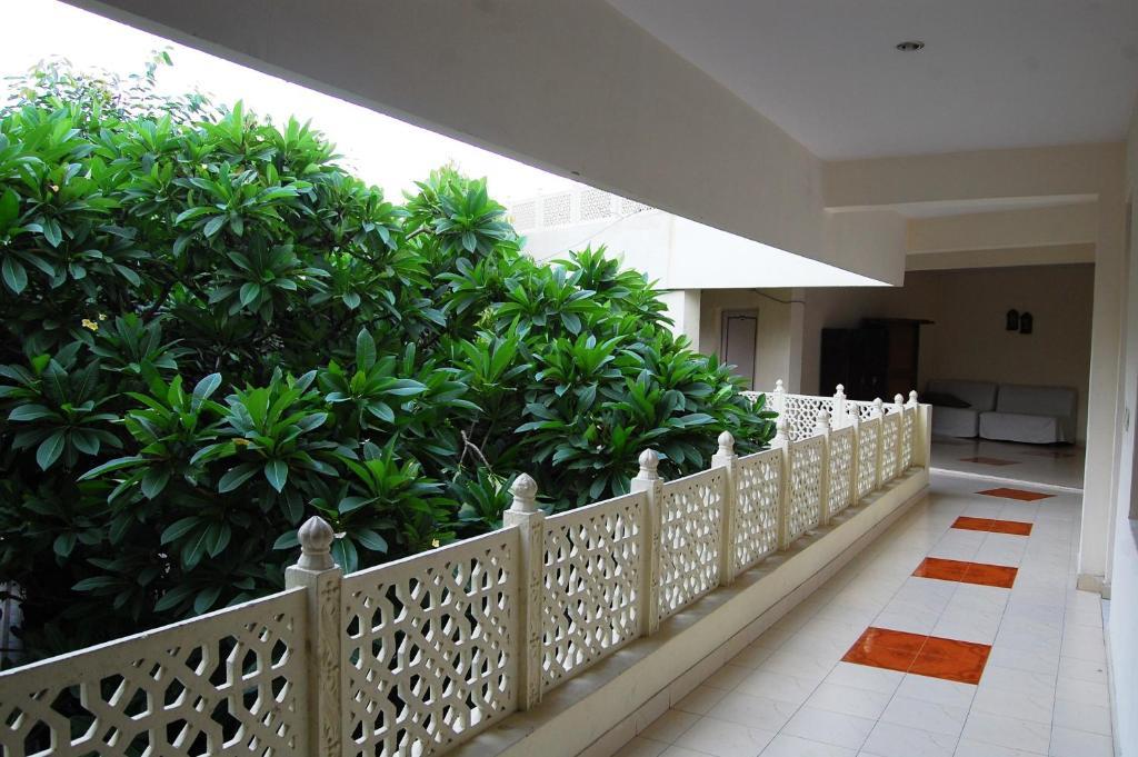 Hotel Tourist Rest House Agra Exterior foto