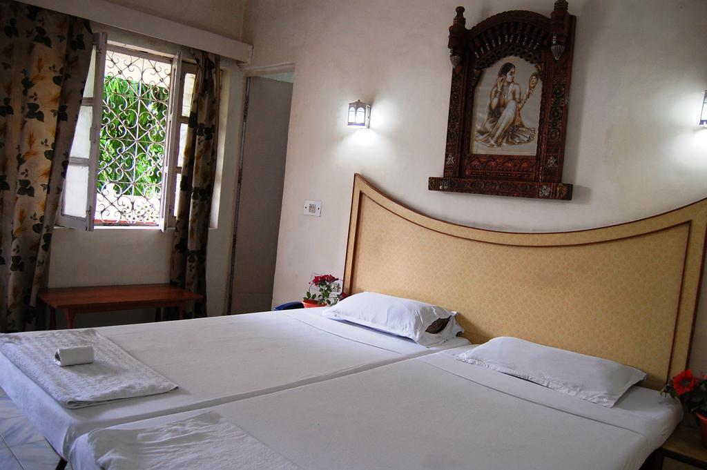 Hotel Tourist Rest House Agra Exterior foto
