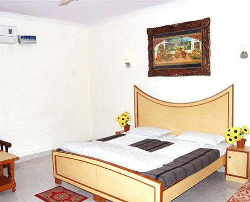 Hotel Tourist Rest House Agra Exterior foto
